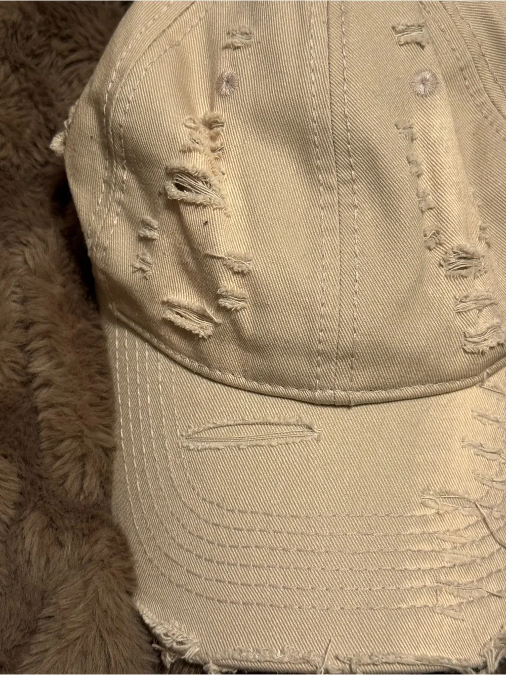 Distressed Beige Women’s Baseball Hat